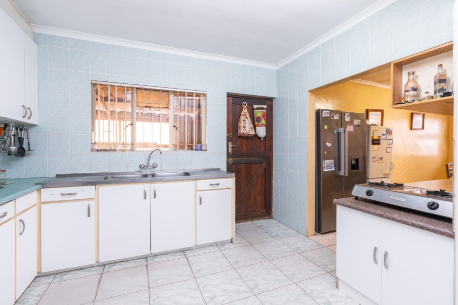 5 Bedroom Property for Sale in Kraaifontein Western Cape